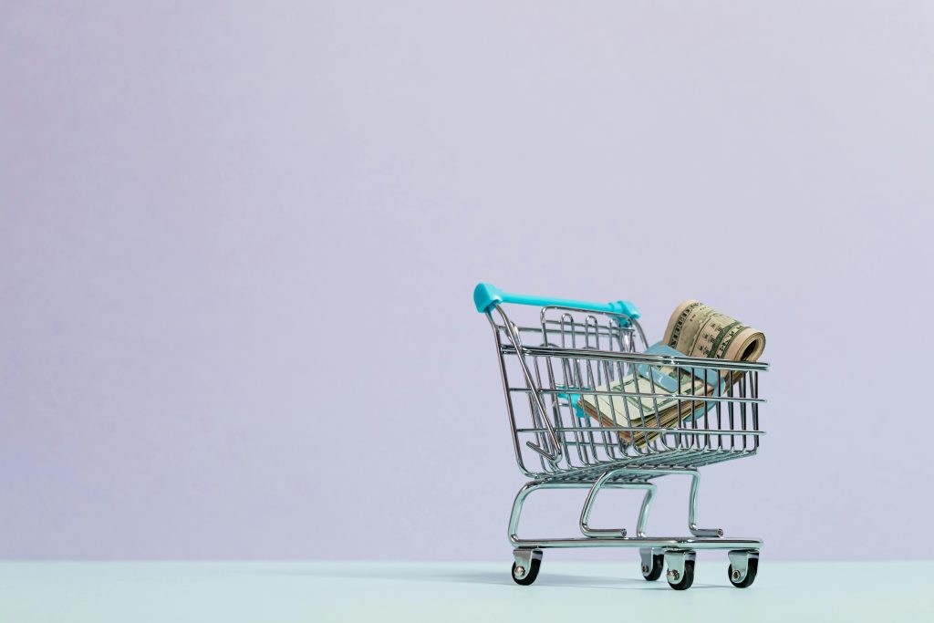 A Guide to Borrowing Money on Your Credit Card Responsibly