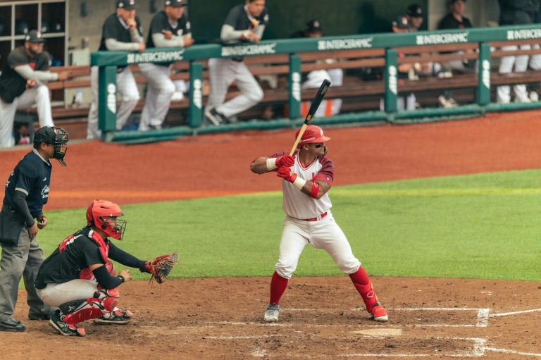 Acompanhe o beisebol onde estiver: conheça apps para assistir jogos no celular
